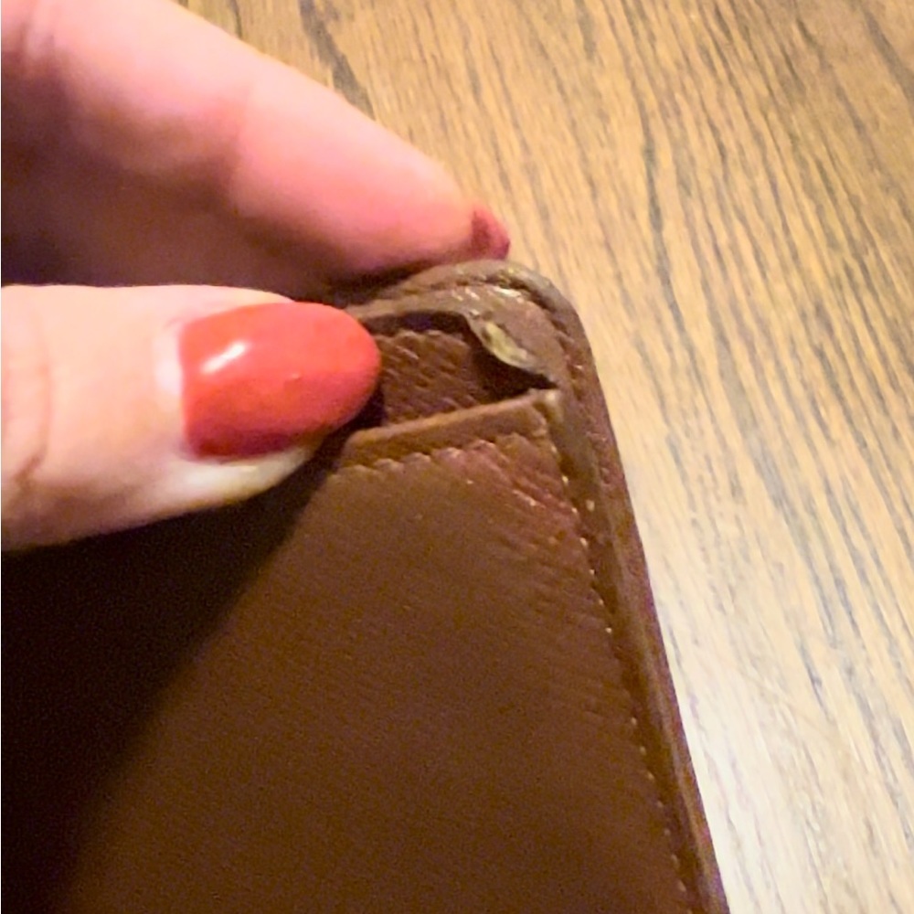 EUC • Louis Vuitton • Porte Papier Zippe Bifold Wallet - Picture 11 of 11